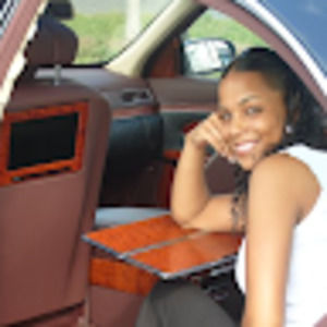 Meet your Posher, Rae